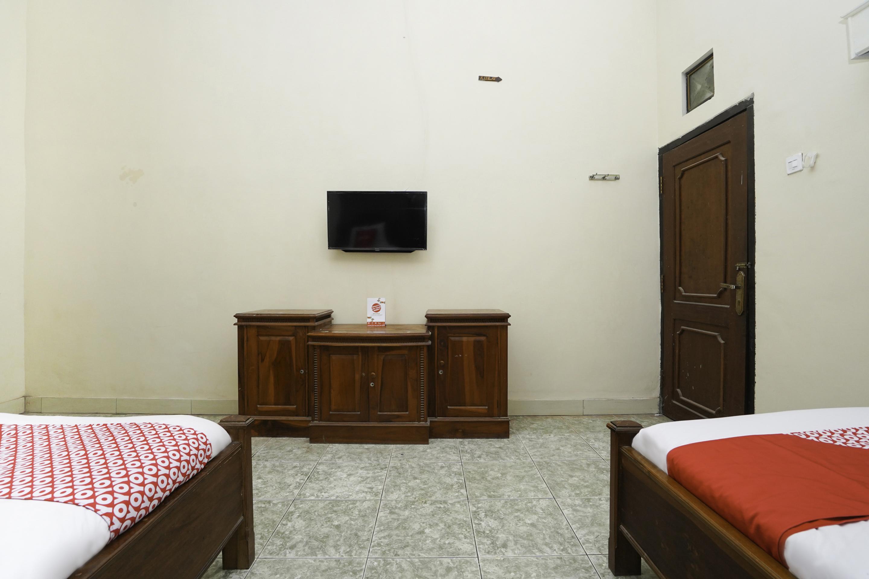 Pamekasan Oyo 2715 Hotel Madinah Syariah מראה חיצוני תמונה