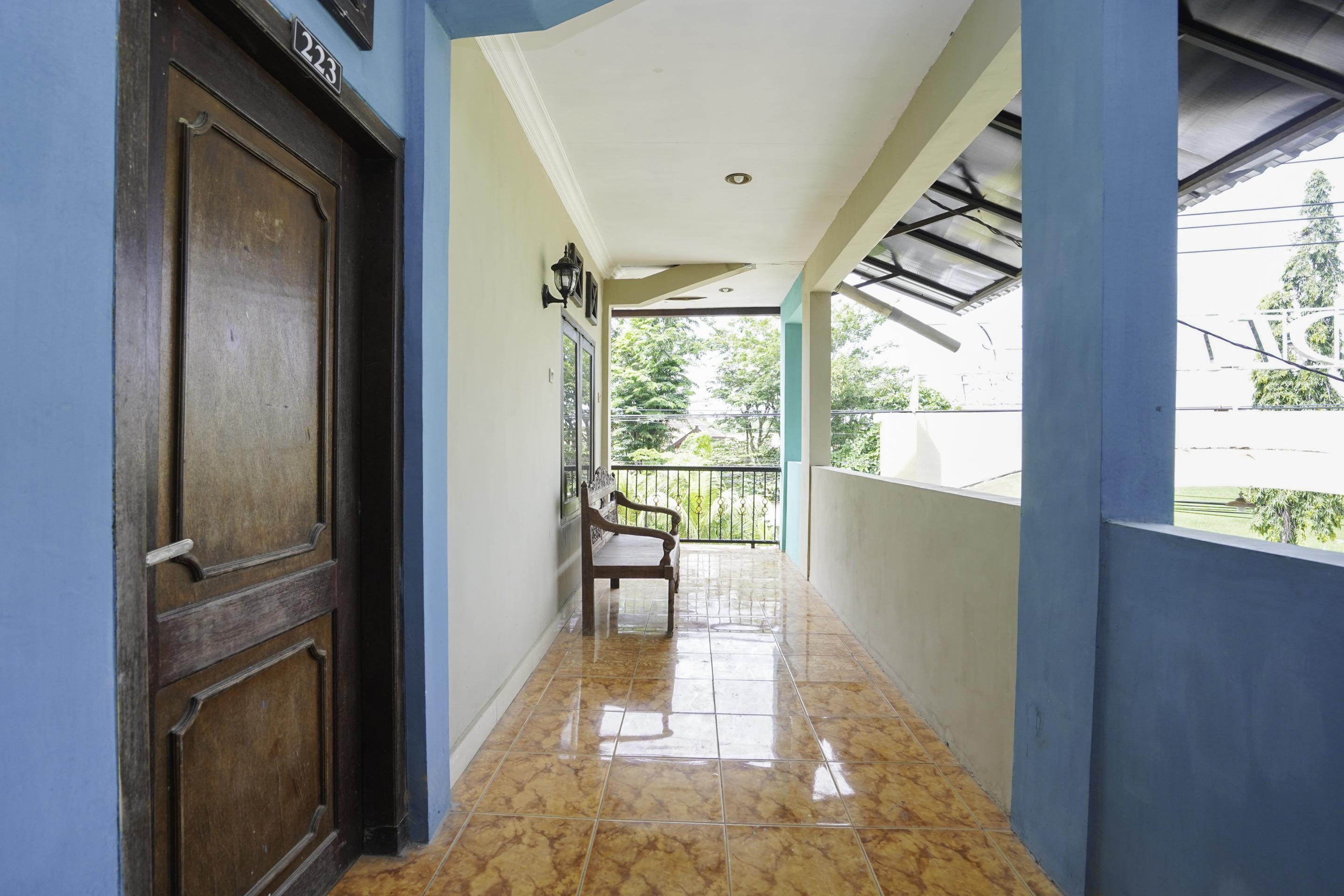 Pamekasan Oyo 2715 Hotel Madinah Syariah מראה חיצוני תמונה