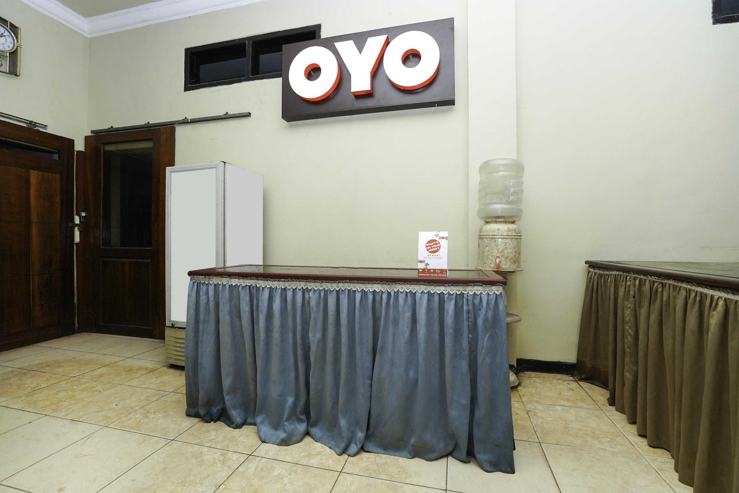 Pamekasan Oyo 2715 Hotel Madinah Syariah מראה חיצוני תמונה
